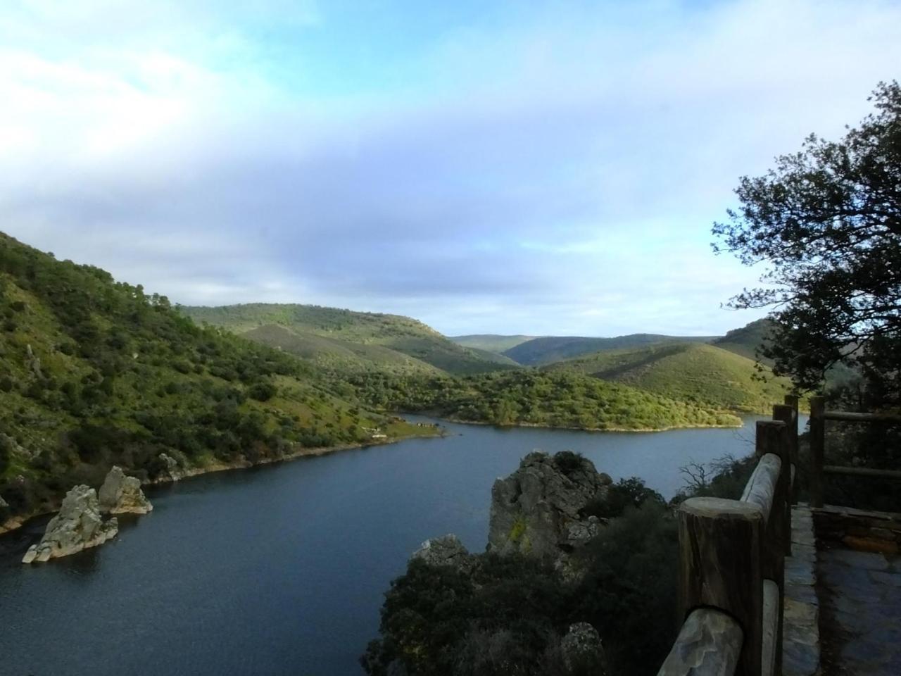 Casa Rural La Sierra de Monfragüe Malpartida De Plasencia Exterior foto